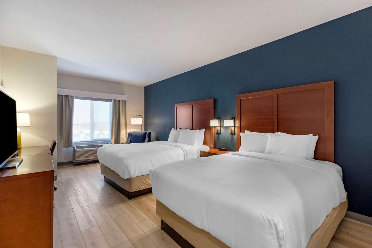 Comfort Inn & Suites Bennett Strasburg Luaran gambar
